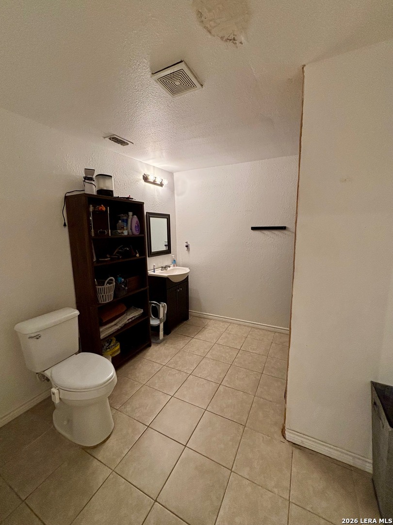 211 E Maverick Crystal City TX 78839