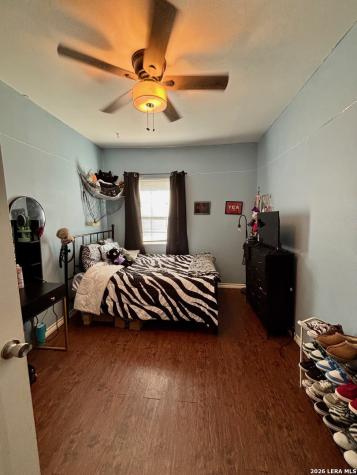 211 E Maverick Crystal City TX 78839