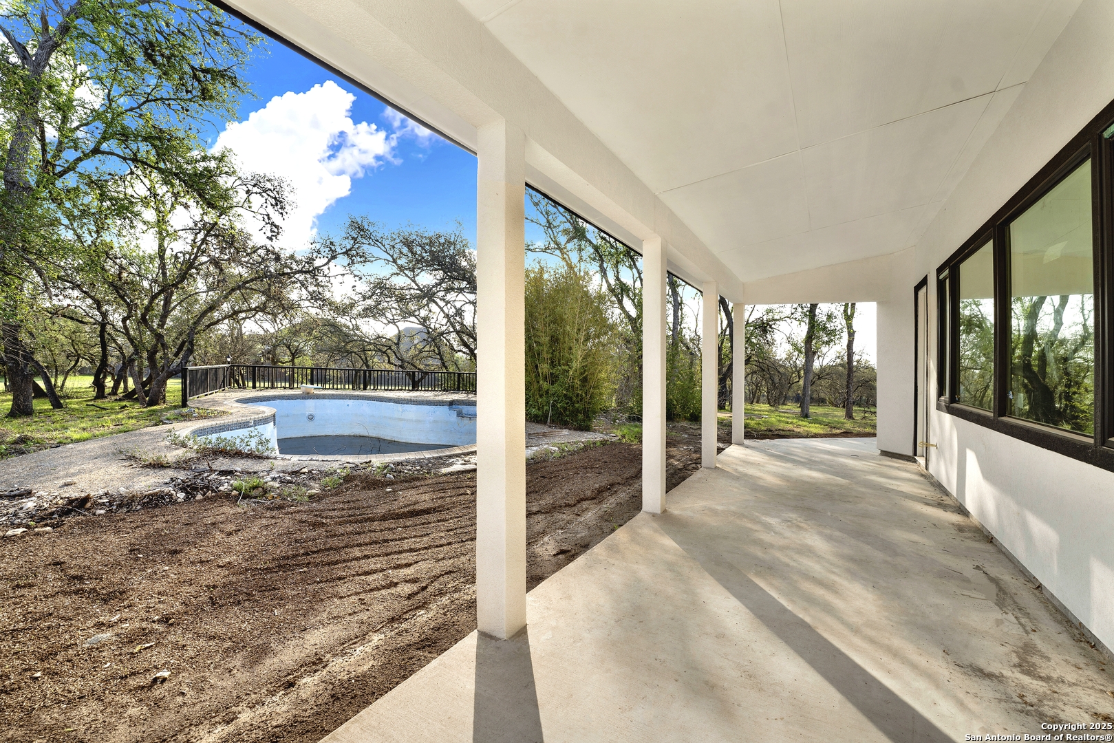 306 N Rolling Oaks Lane San Antonio TX 78253