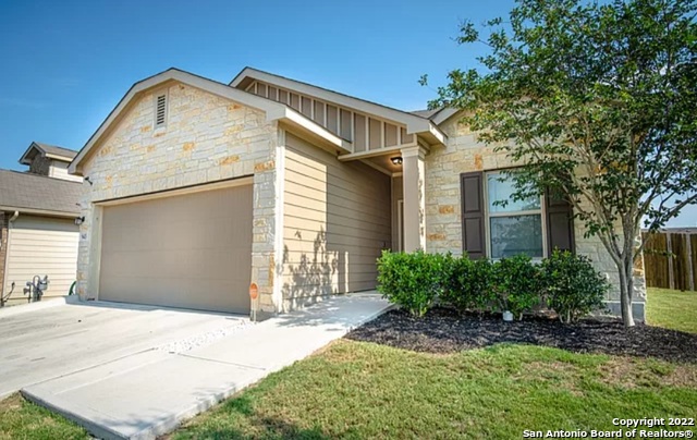 943 Lee Trevino San Antonio TX 78221
