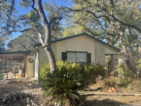 1423 Ridge Wind Canyon Lake TX 78133
