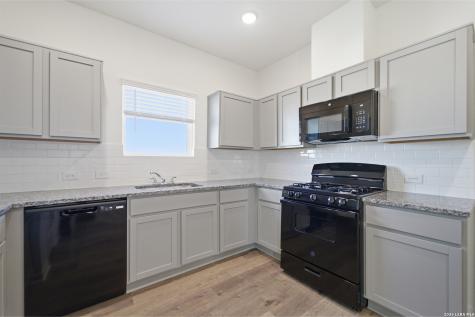 10714 Willow Dale Converse TX 78109