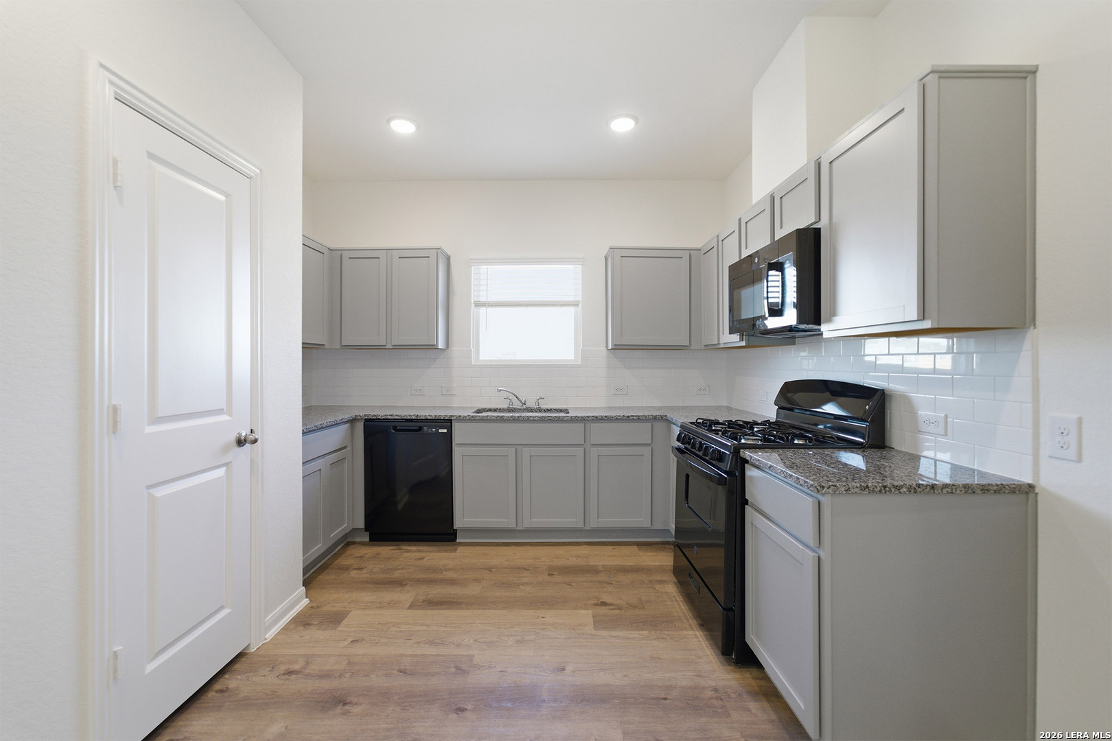 10714 Willow Dale Converse TX 78109