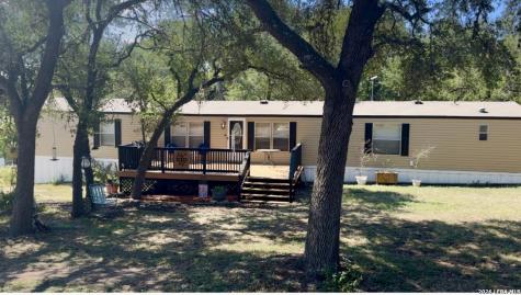 270 Buckhorn Drive Canyon Lake TX 78133