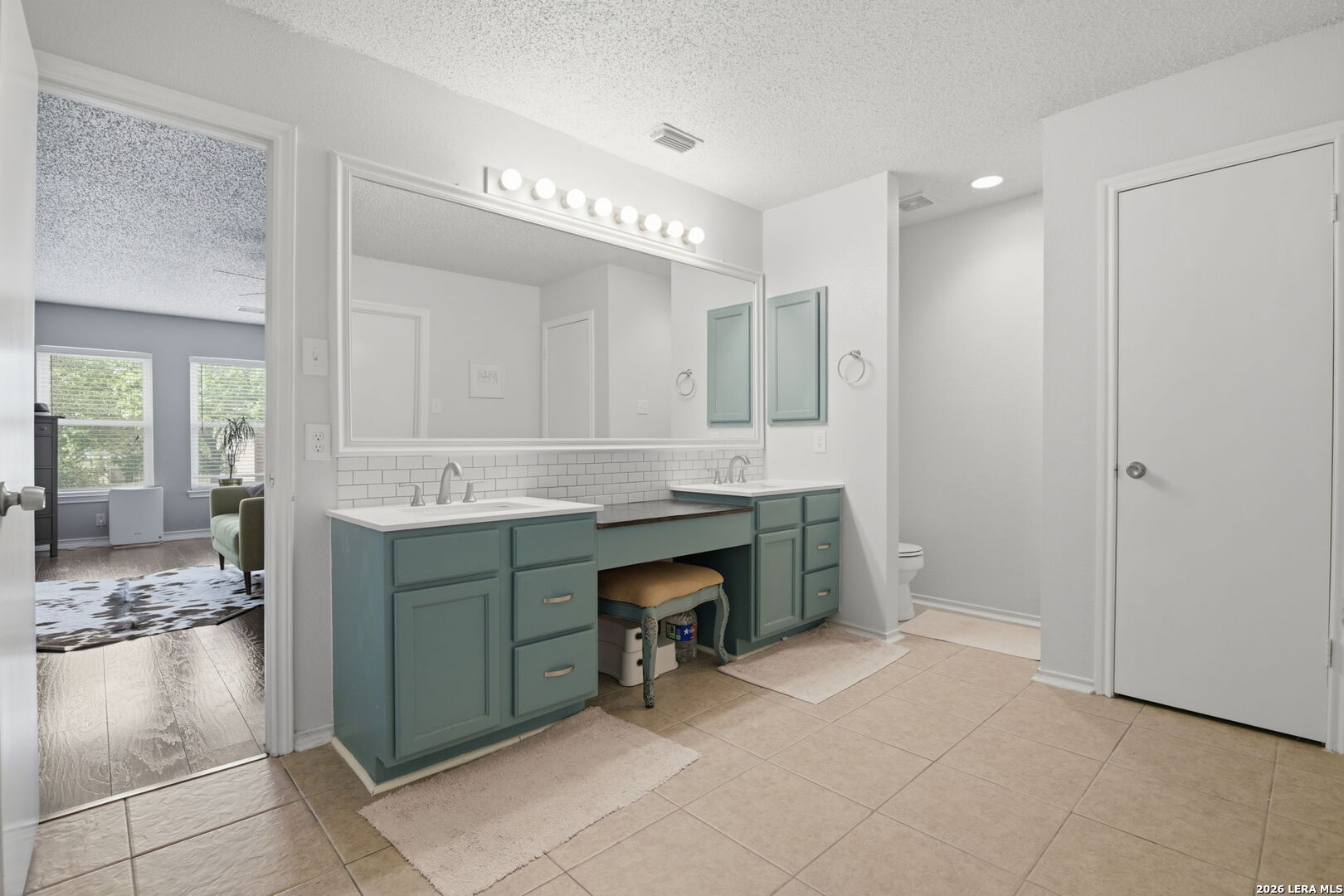 1915 Emerald Mist San Antonio TX 78230