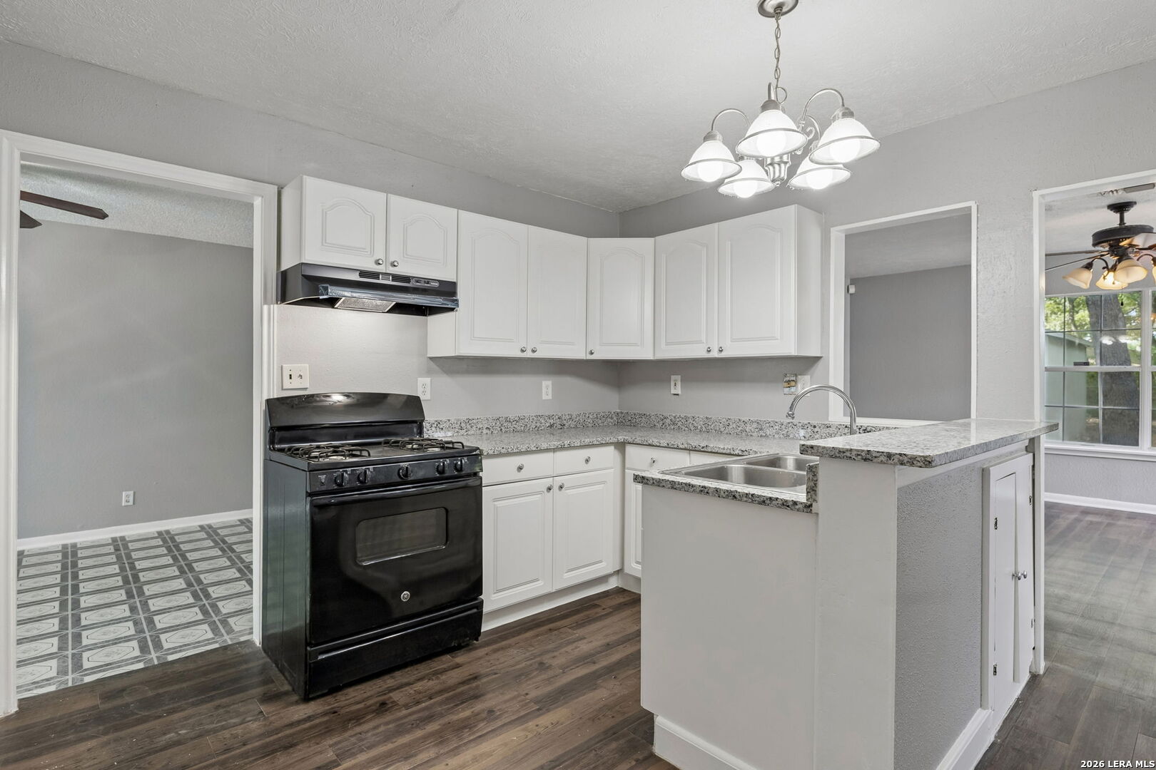 1215 Aaron Place San Antonio TX 78221