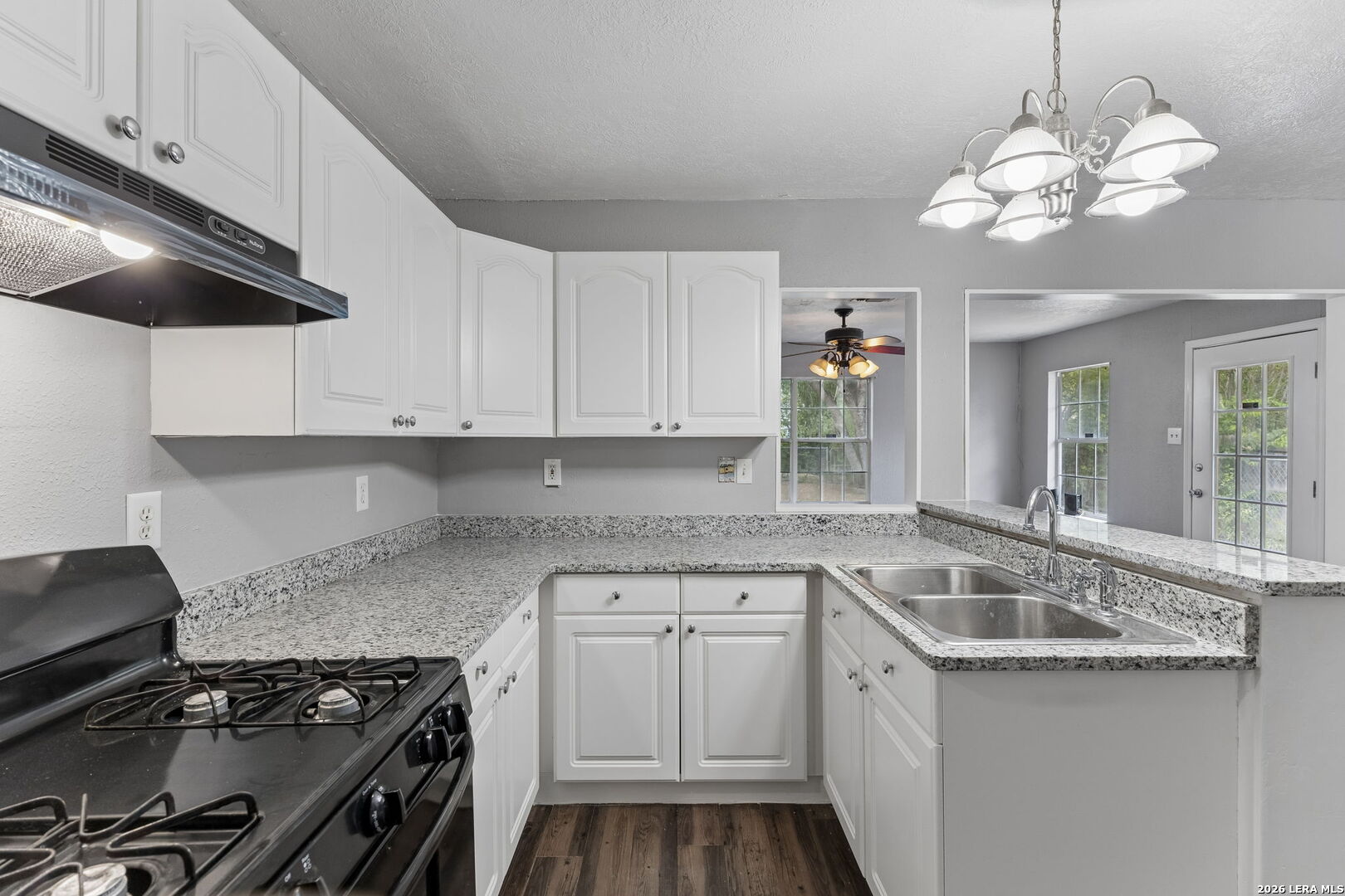 1215 Aaron Place San Antonio TX 78221