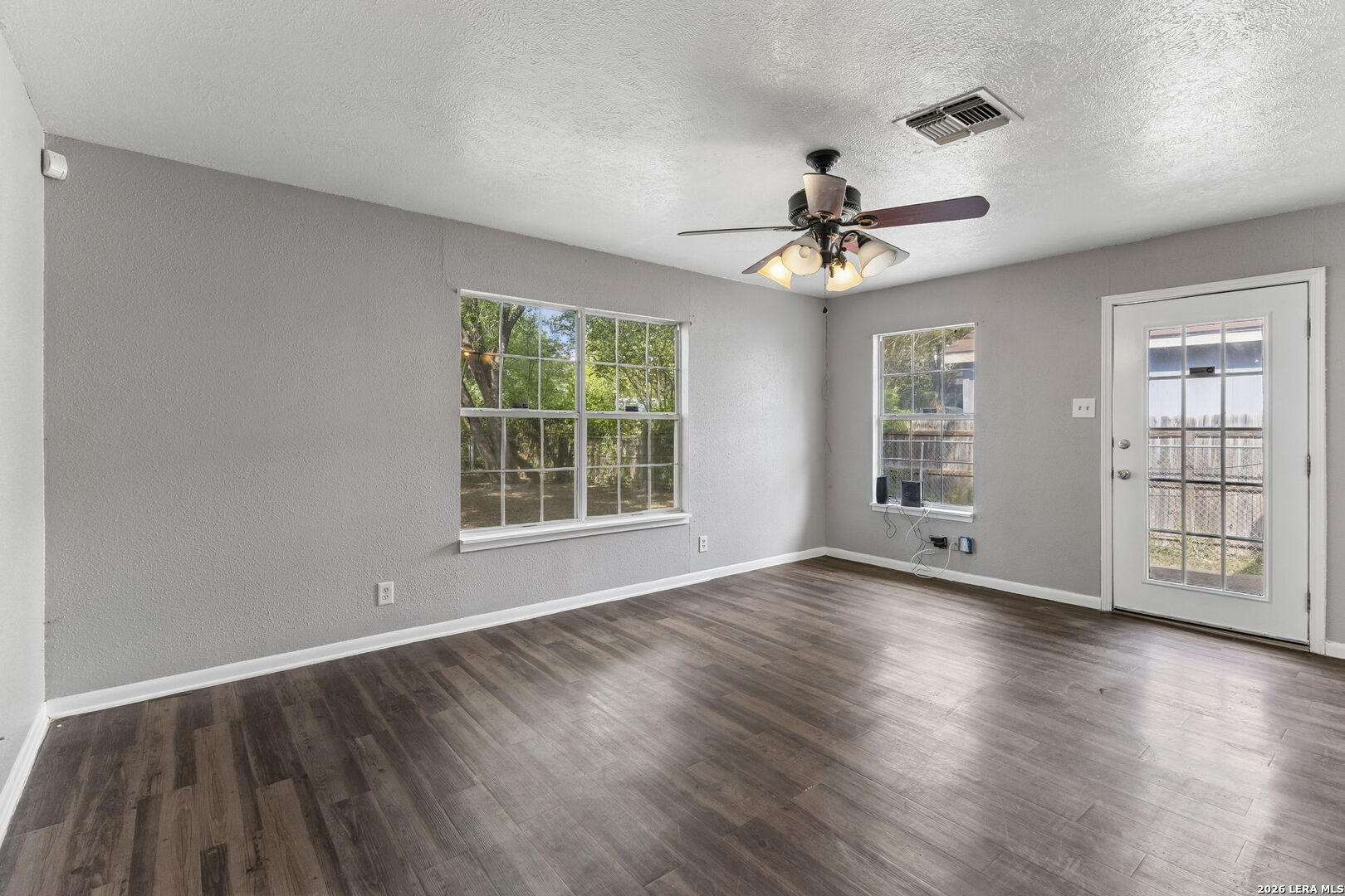 1215 Aaron Place San Antonio TX 78221