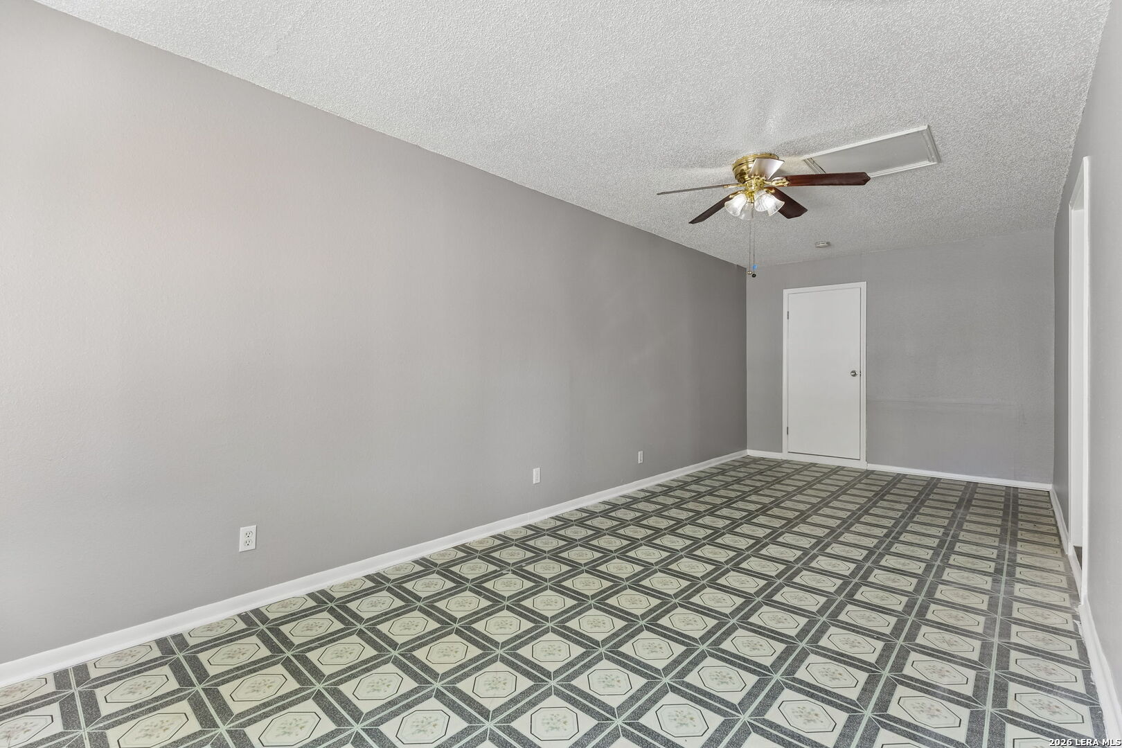 1215 Aaron Place San Antonio TX 78221