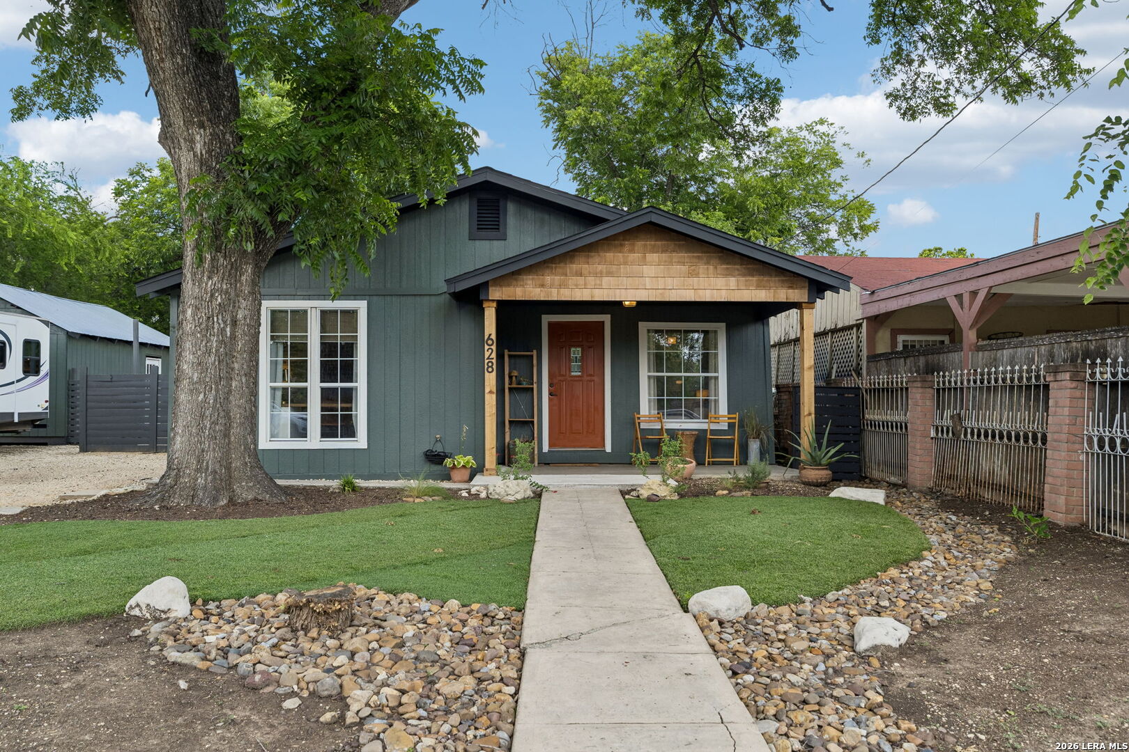 628 S San Dario Avenue San Antonio TX 78237