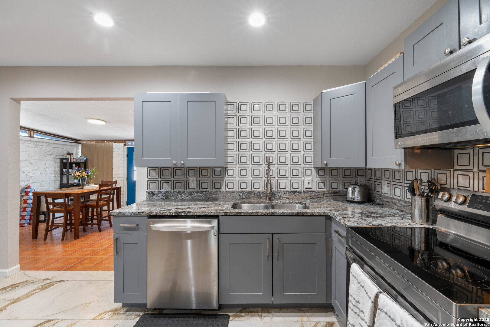 435 Savannah San Antonio TX 78213