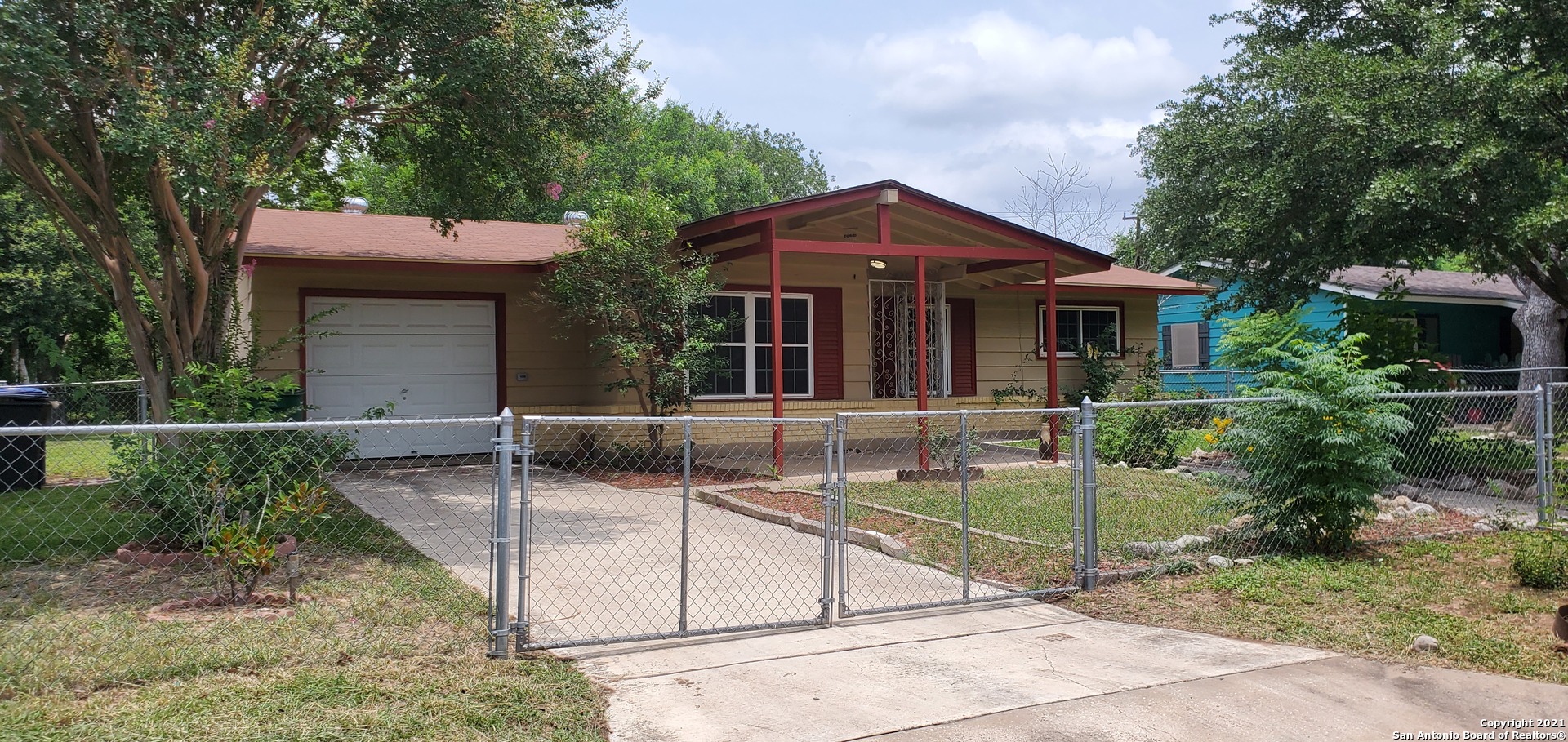 3715 La Sabre Drive San Antonio TX 78218