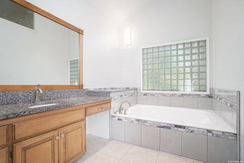 15551 Dawn Crest San Antonio TX 78248