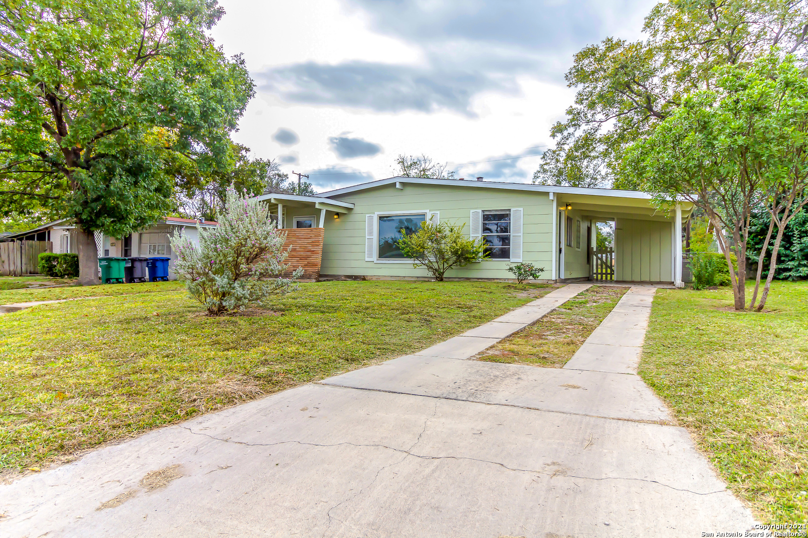 166 Greenhill Pass San Antonio TX 78213