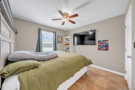 505 Olive Street Jourdanton TX 78026