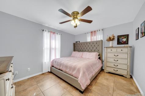 505 Olive Street Jourdanton TX 78026