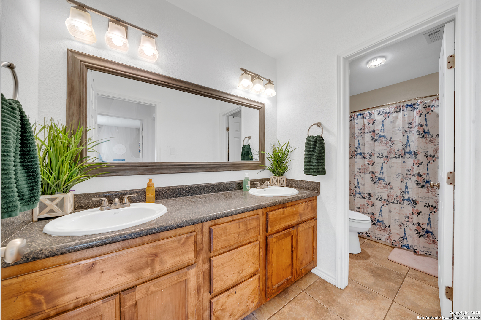 505 Olive Street Jourdanton TX 78026
