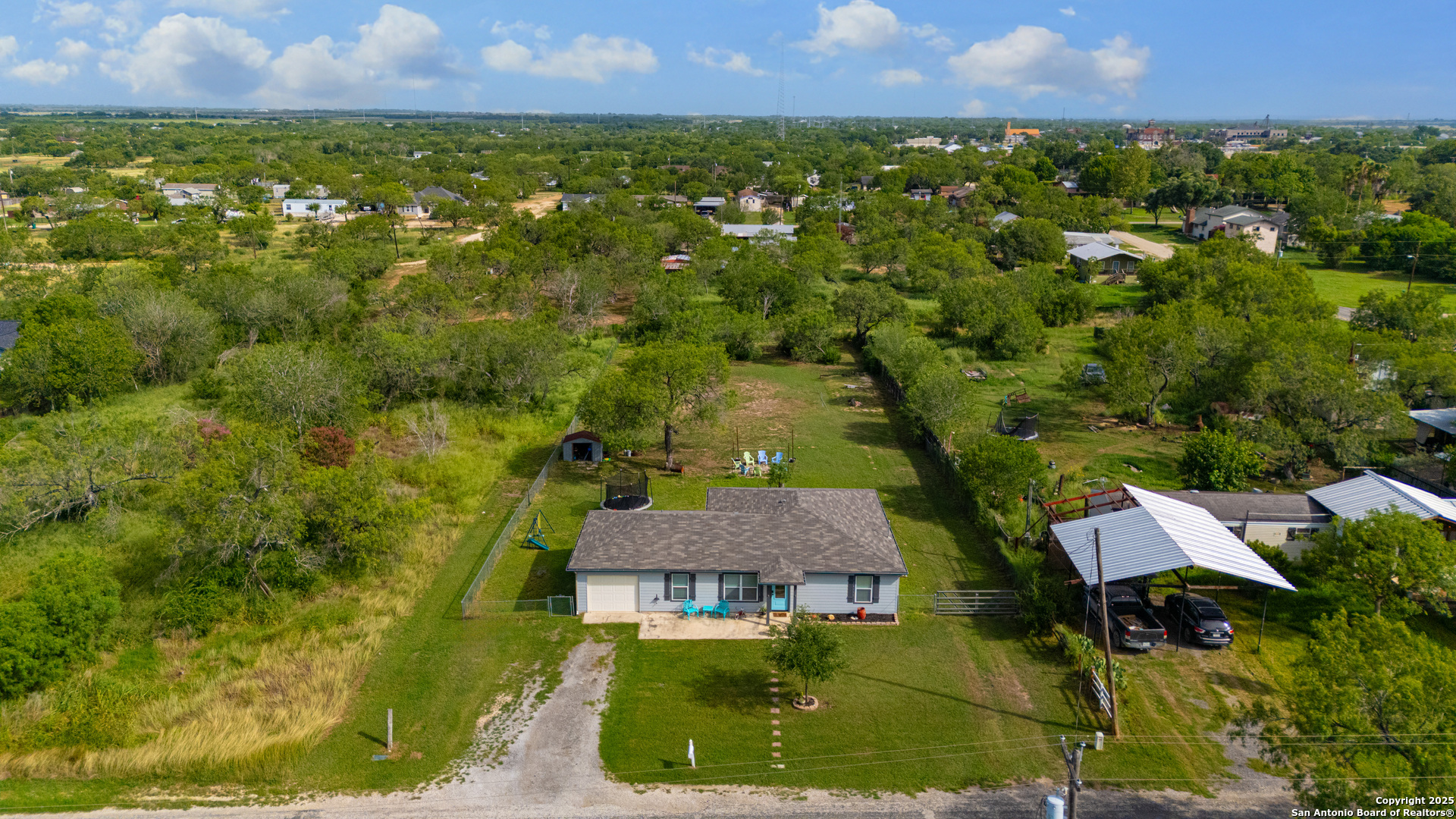 505 Olive Street Jourdanton TX 78026