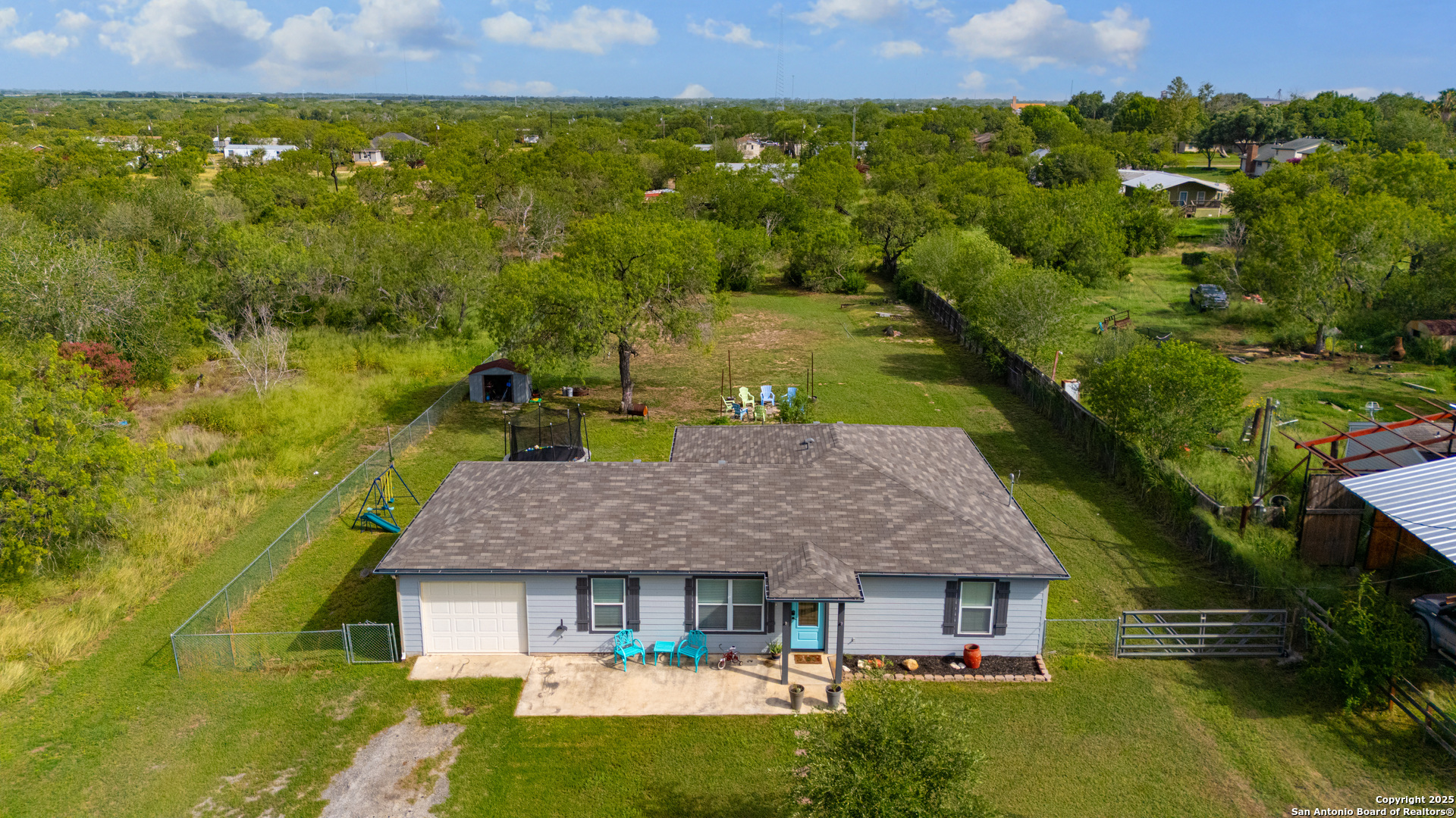 505 Olive Street Jourdanton TX 78026