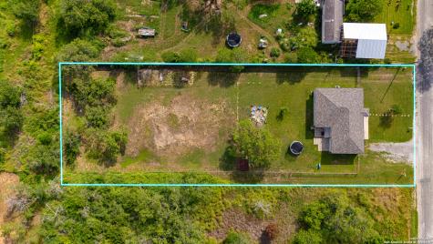 505 Olive Street Jourdanton TX 78026