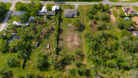 505 Olive Street Jourdanton TX 78026