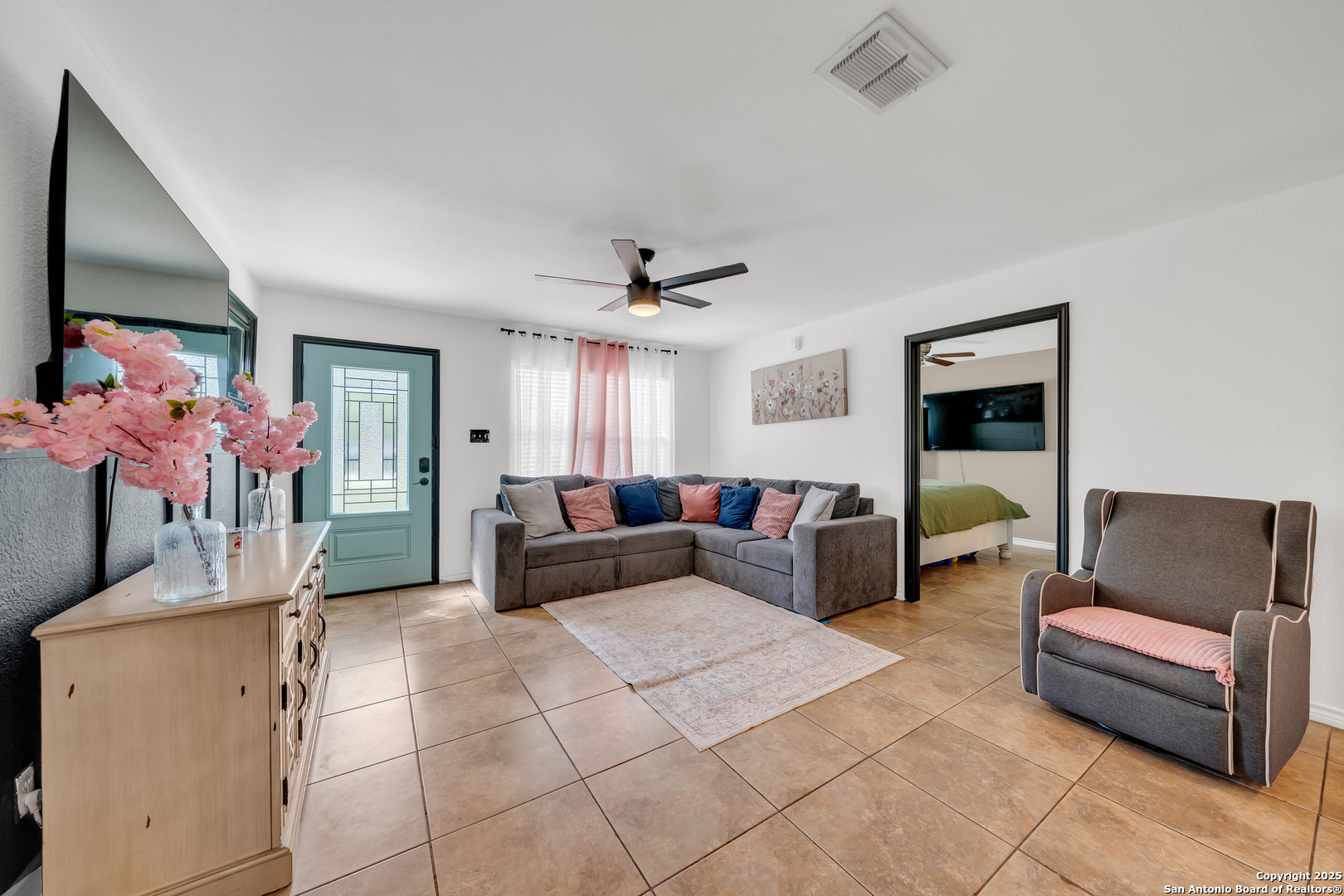 505 Olive Street Jourdanton TX 78026