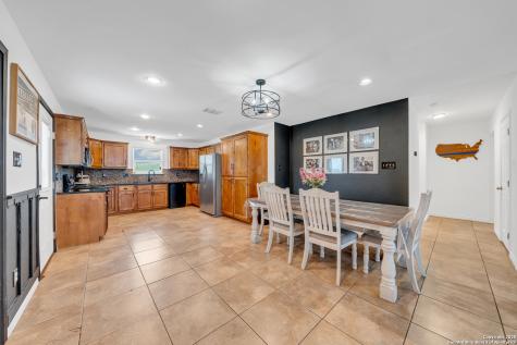 505 Olive Street Jourdanton TX 78026