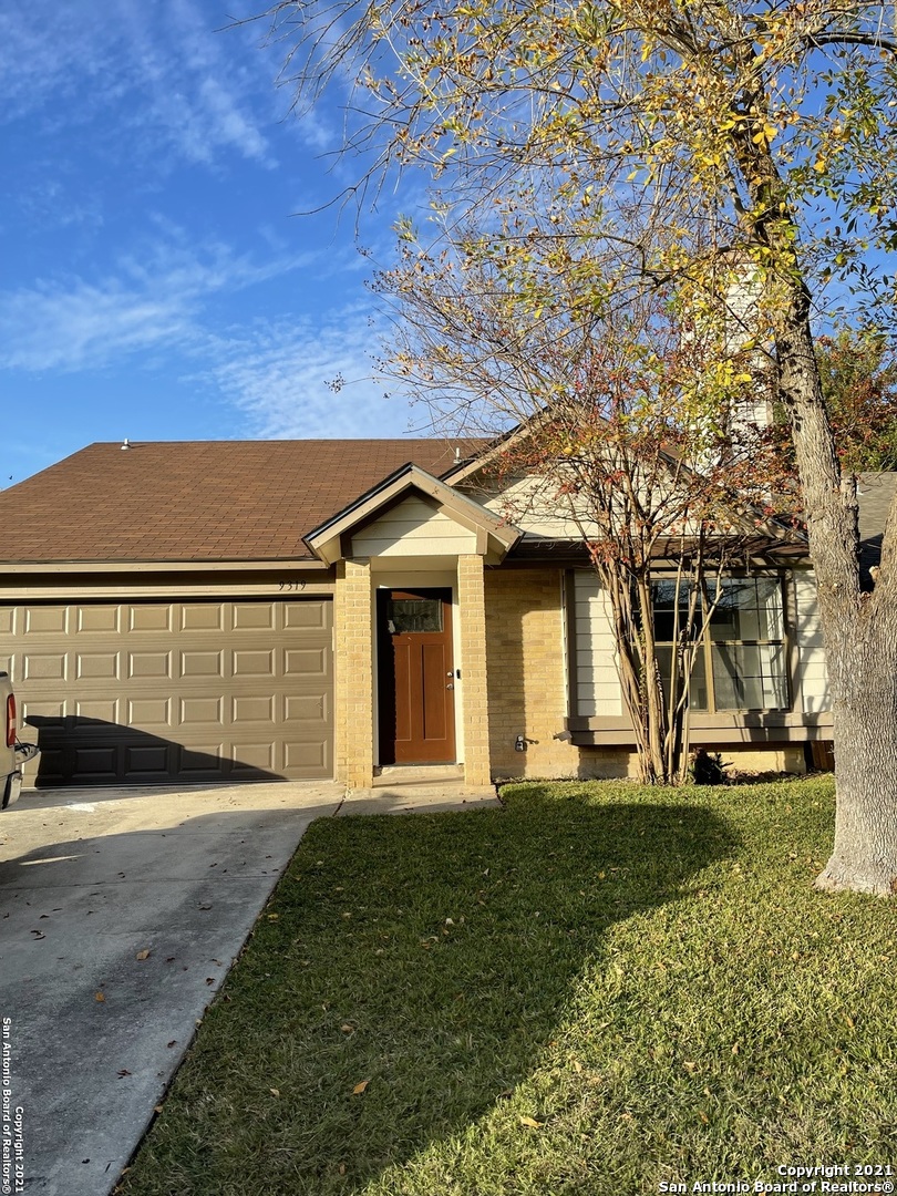 9319 Valley Hedge San Antonio TX 78250