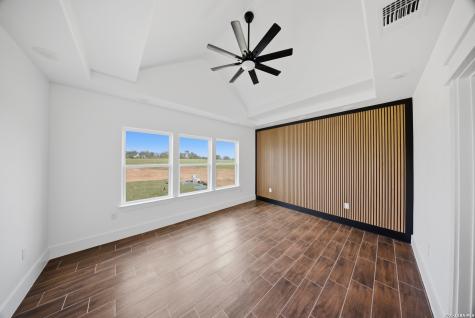 207 Hidden Ranch Floresville TX 78114