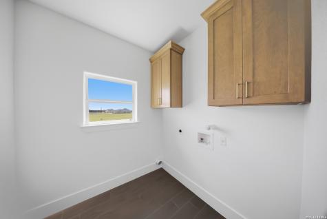 207 Hidden Ranch Floresville TX 78114
