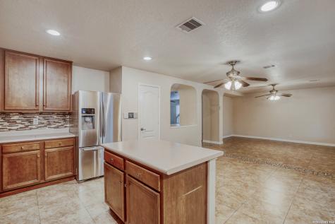 7523 Banister Pass San Antonio TX 78254