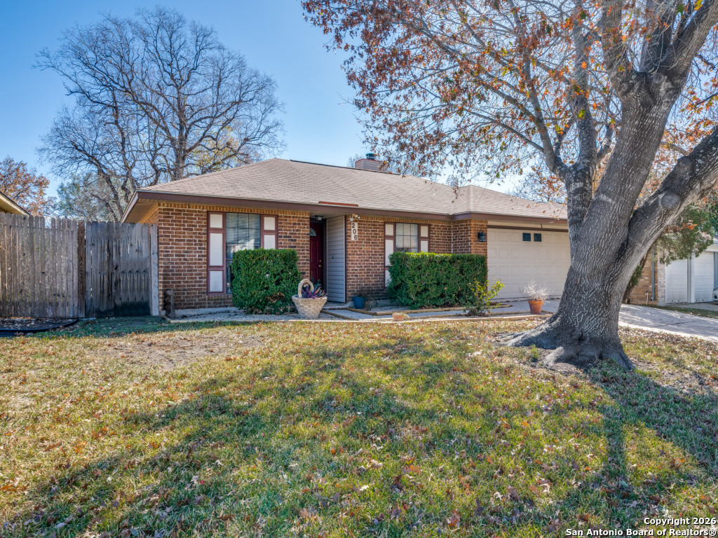 206 Meadowland Universal City TX 78148