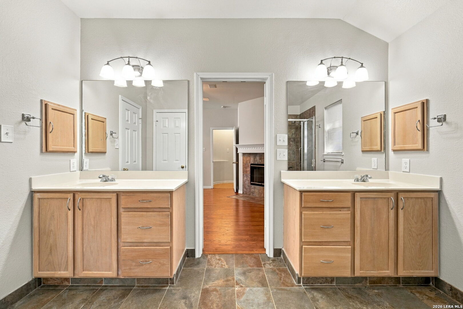 6334 Parkland Oaks Drive San Antonio TX 78240
