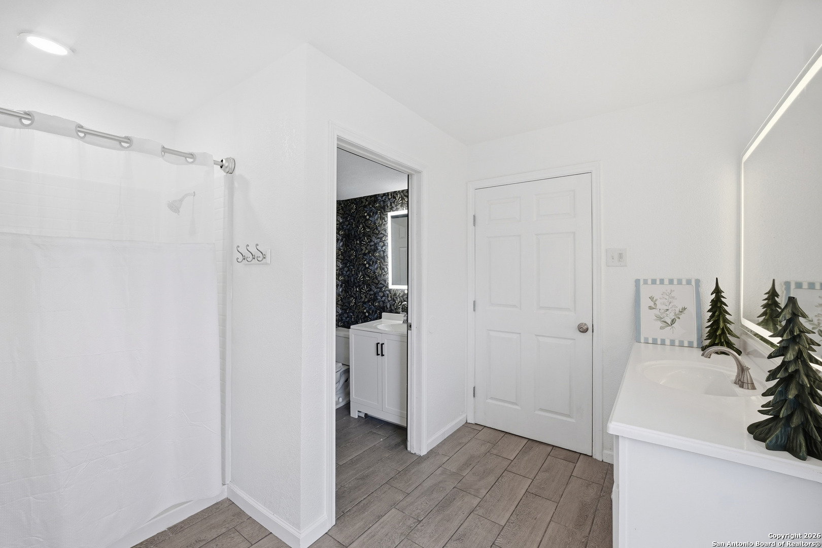 301 Cypressgarden San Antonio TX 78245
