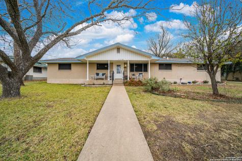 1114 Nancy Beth Drive Kerrville TX 78028