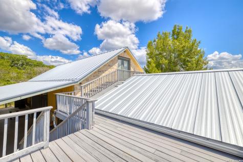 28 N River Place Road Rio Frio TX 78879