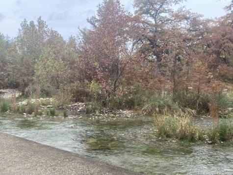 28 N River Place Road Rio Frio TX 78879