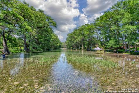 28 N River Place Road Rio Frio TX 78879
