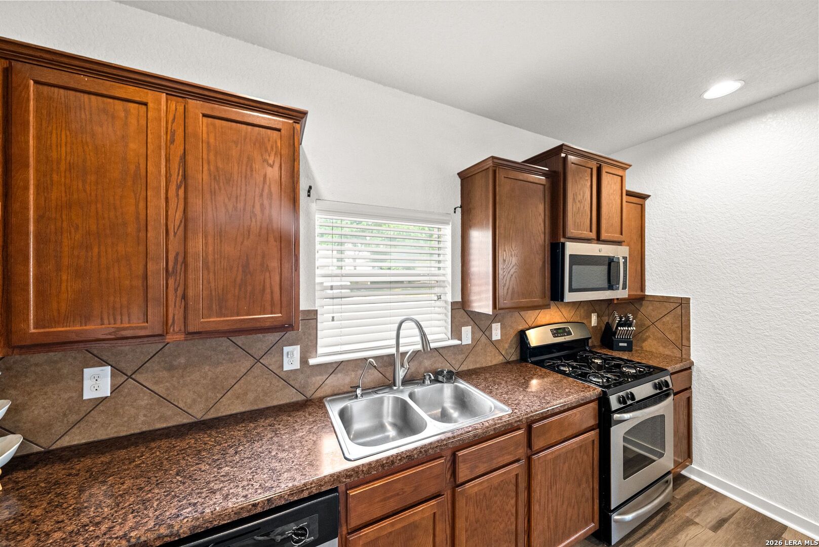 6703 Karnes Leaf San Antonio TX 78253