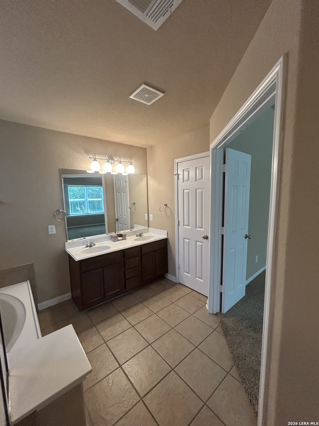 8311 White Mulberry San Antonio TX 78254