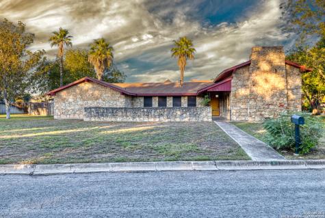900 Patricia Place Uvalde TX 78801