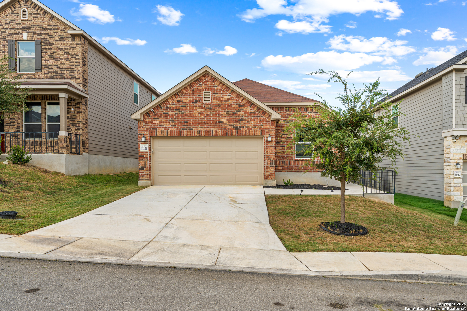 11221 Amberina San Antonio TX 78245