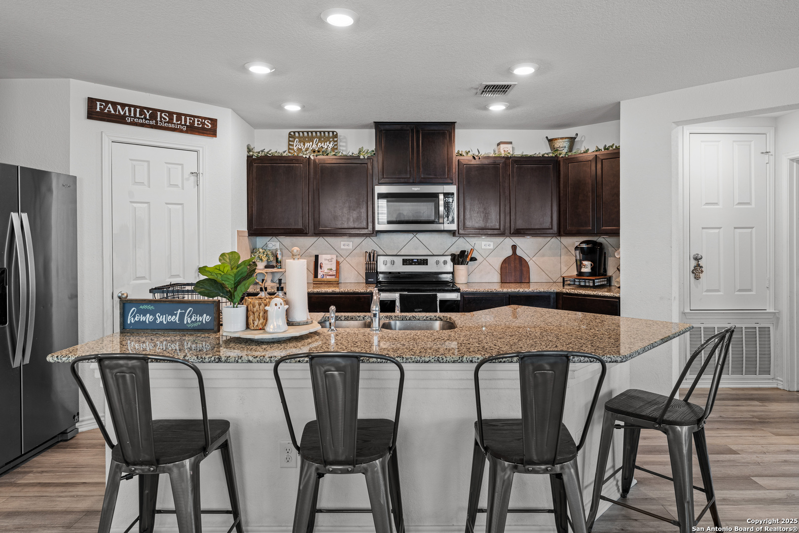 11221 Amberina San Antonio TX 78245