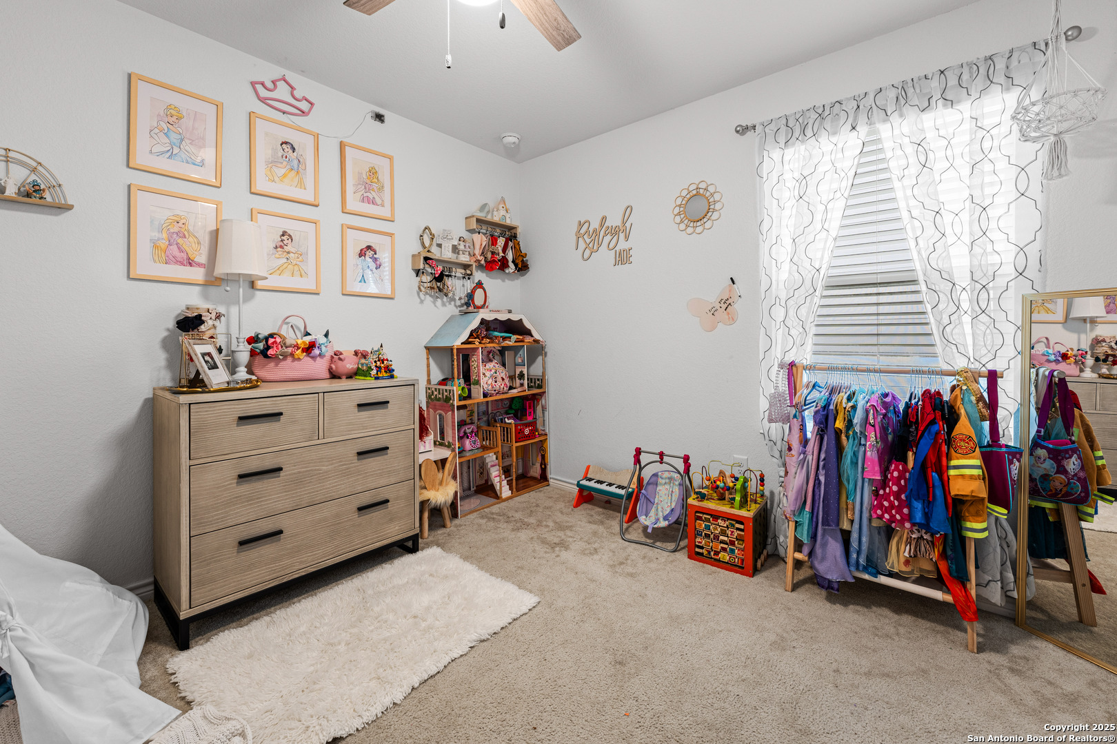 11221 Amberina San Antonio TX 78245