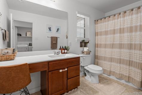 11221 Amberina San Antonio TX 78245