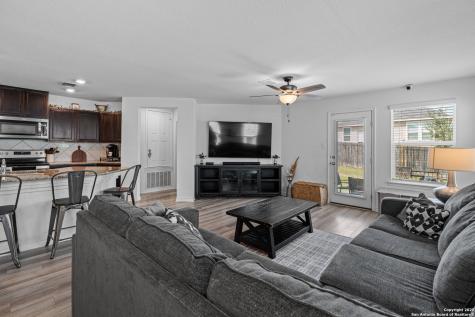 11221 Amberina San Antonio TX 78245