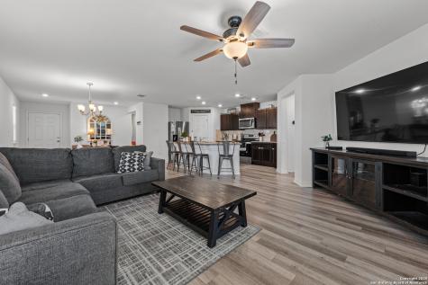 11221 Amberina San Antonio TX 78245