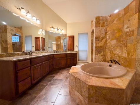 165 Vintage Ranch Circle La Vernia TX 78121