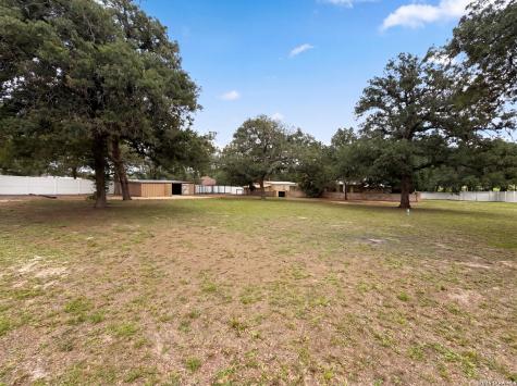 165 Vintage Ranch Circle La Vernia TX 78121