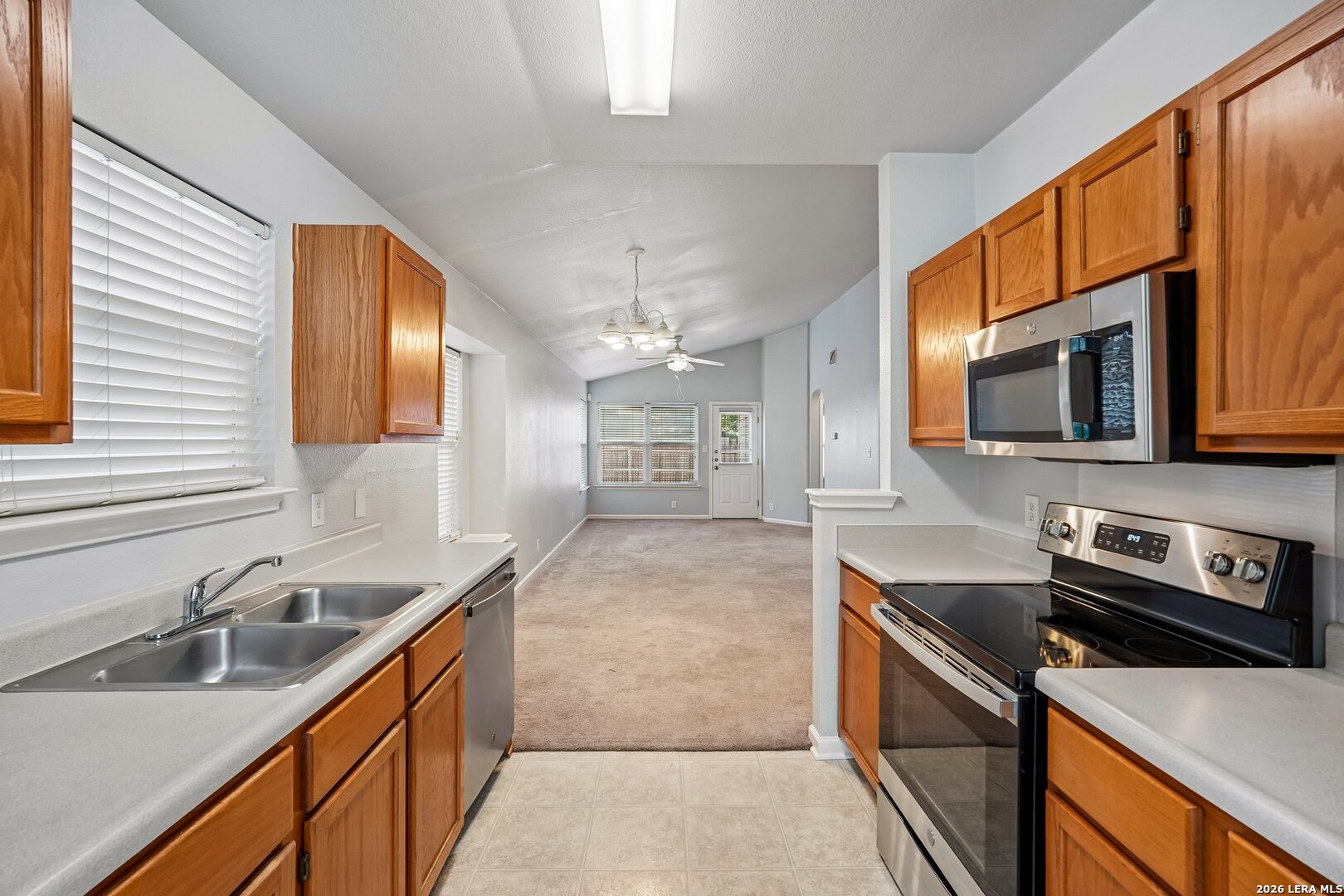 4023 Sparrow Lake San Antonio TX 78244